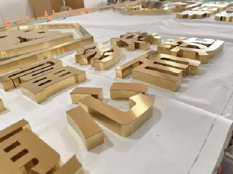 水富拉丝不锈钢字的特点。